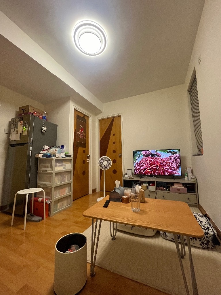 招女生室友合租，出租一房 - Tsuen Wan - Bedroom - Homates Hong Kong