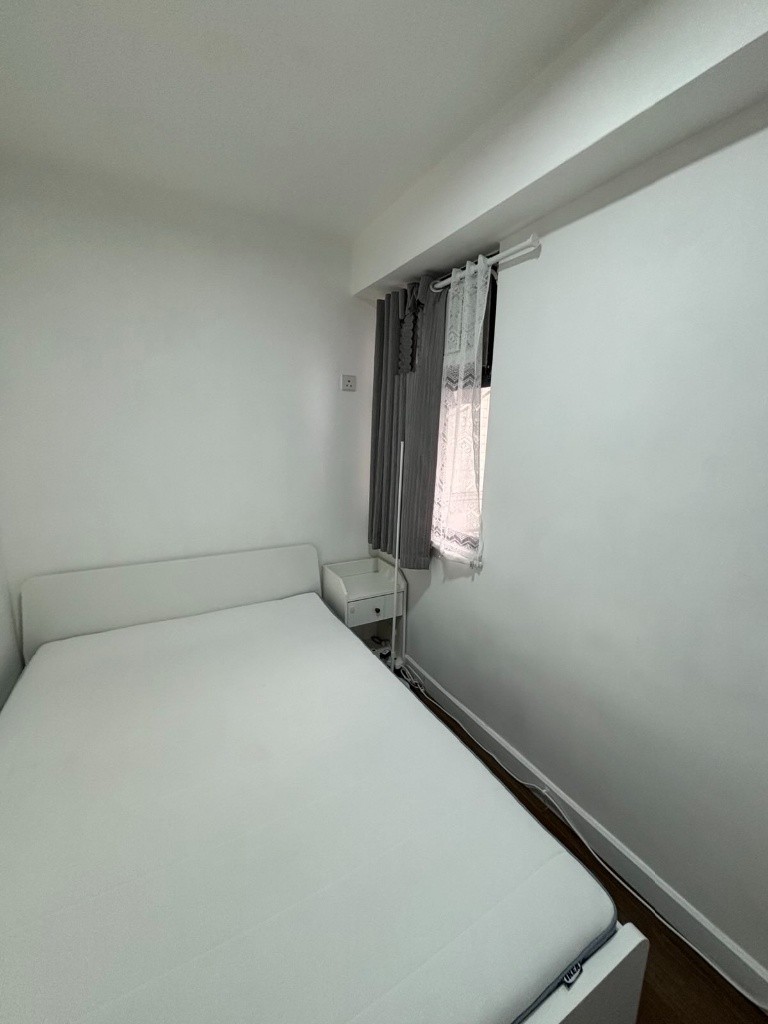 1月-搵1名roommate合租-灣仔單幢式新淨兩房兩廳 - Wan Chai - Bedroom - Homates Hong Kong