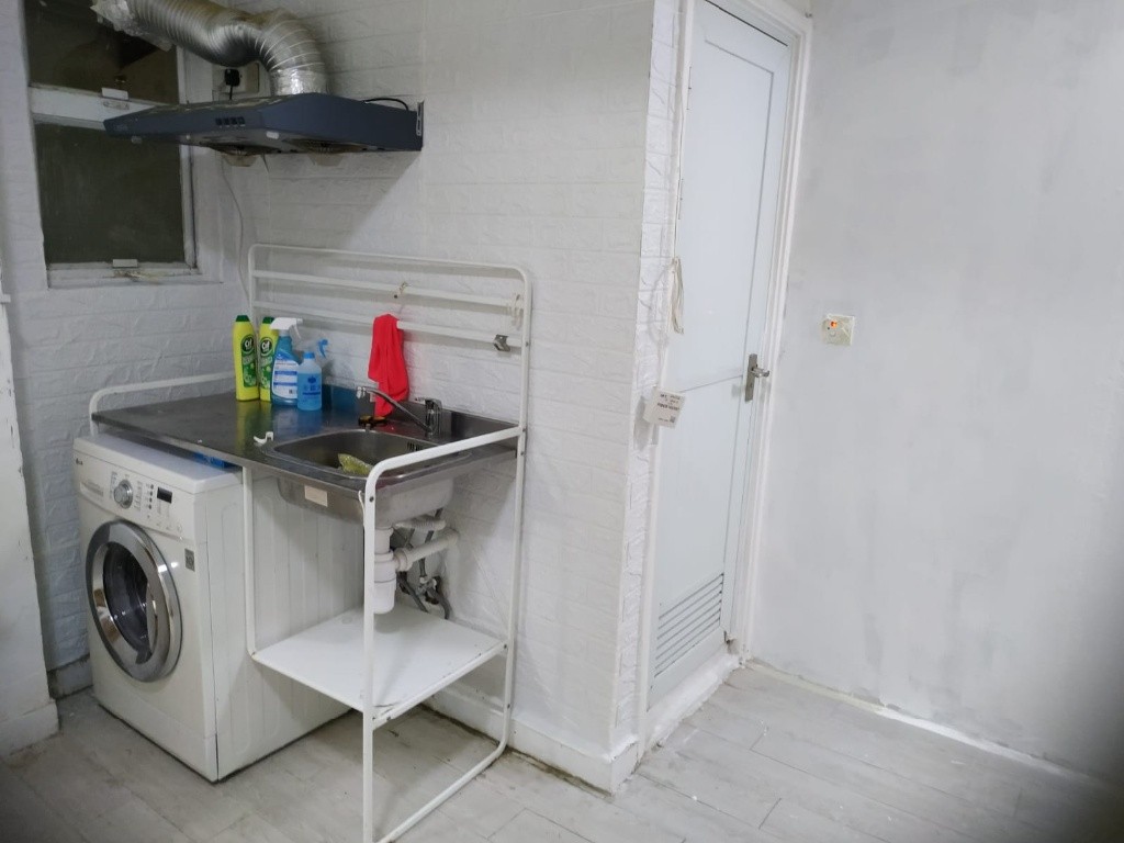 b02 CHEUNG SHA WAN ROAD MALE COLIVING SPACE  - 深水埗 - 房间 (合租／分租) - Homates 香港
