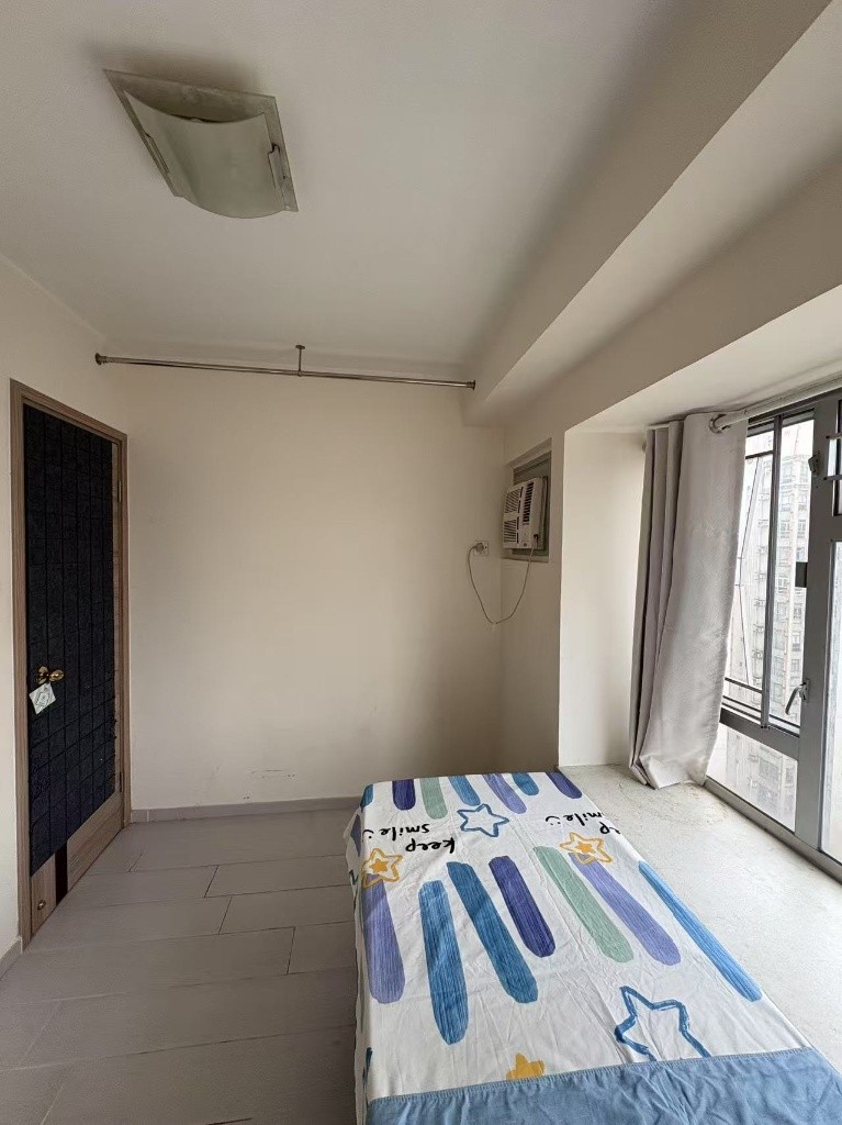 C037 Mong Kok Coliving Space locate at Mong Kok - 旺角/油麻地 - 房间 (合租／分租) - Homates 香港