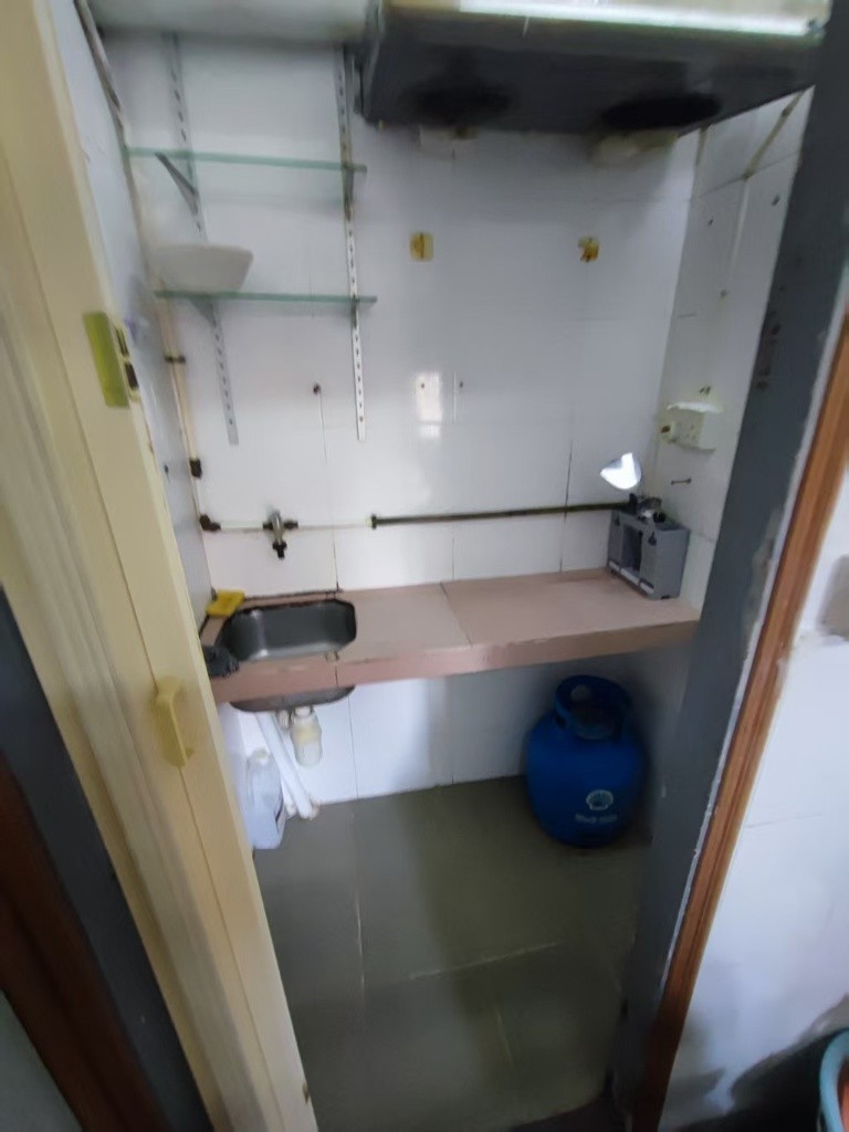 Z03 Sham Shui Po No Lift Chinese Building  - Sham Shui Po - Bedroom - Homates Hong Kong