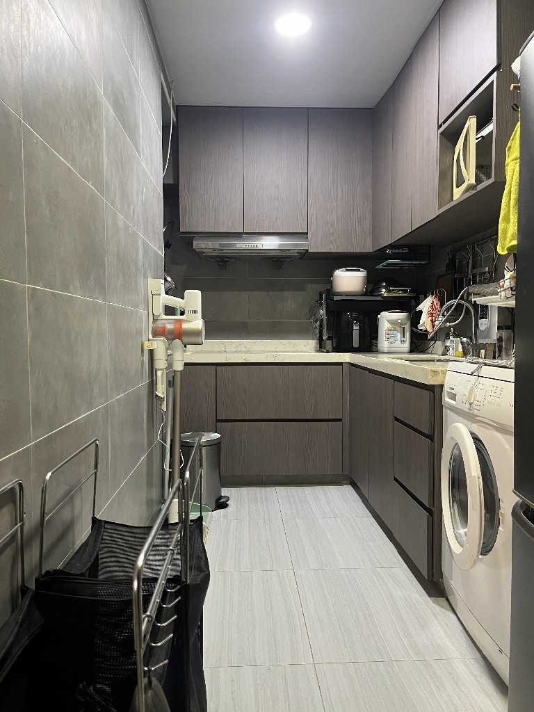 招一女室友 觀塘 分租2號書睡房 光猛 全新裝修 乾淨安靜 樓下商場餐廳超市 小巴巴士地鐵 - 觀塘/秀茂坪 - 房間 (合租／分租) - Homates 香港