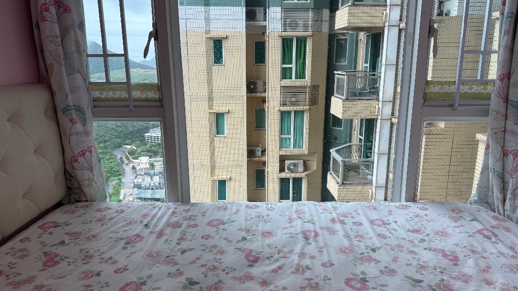 🌸 日出康城領凱 極高層粉色系靚房 招女生室友 🌸 🌸 Lohas Park Le Prestige – High-Floor Pink-Themed Room for Female Flatmate 🌸 - 将军澳 - 房间 (合租／分租) - Homates 香港