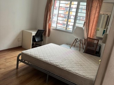 Nice and spacious Common room available 5min walk to Choa Chu Kang MRT - 680435