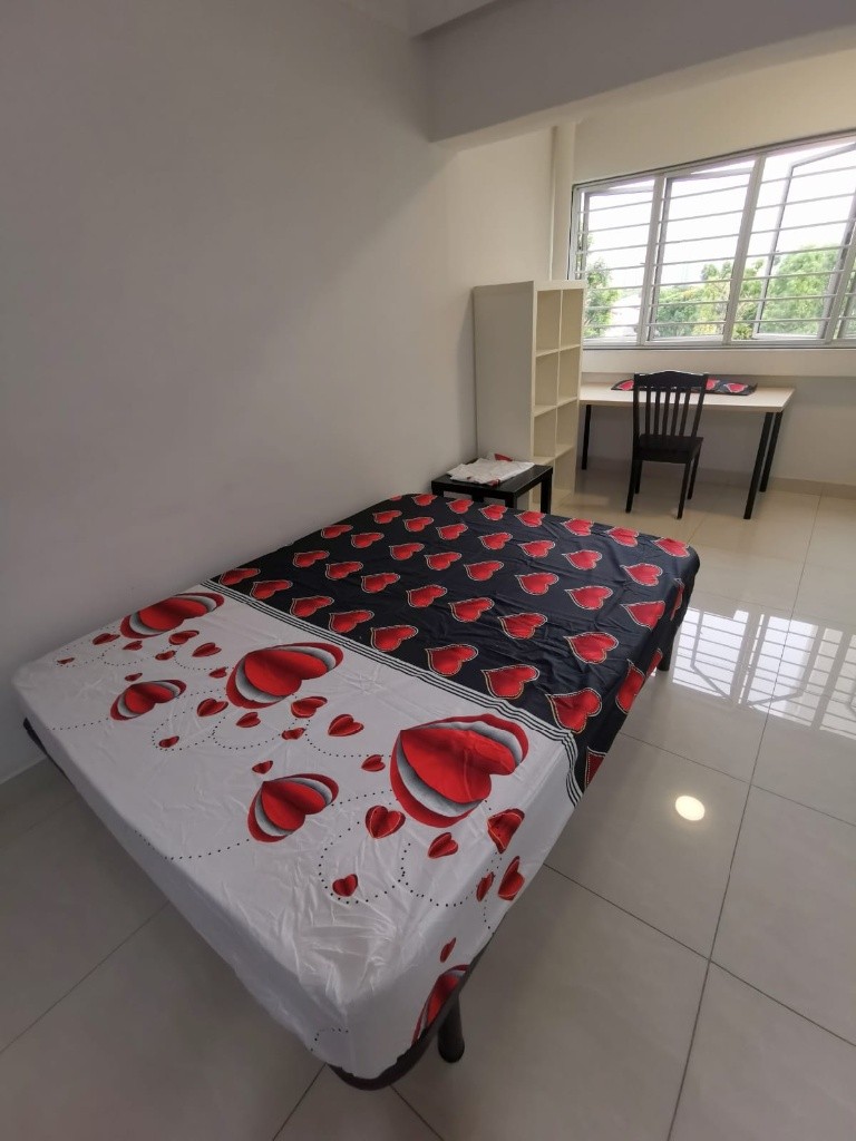Ivory Heights - Boon Lay/Chinese Garden MRT/Jurong East MRT/Clementi/Lakeside MRT/ Available 19 October - Jurong East - Bedroom - Homates Singapore