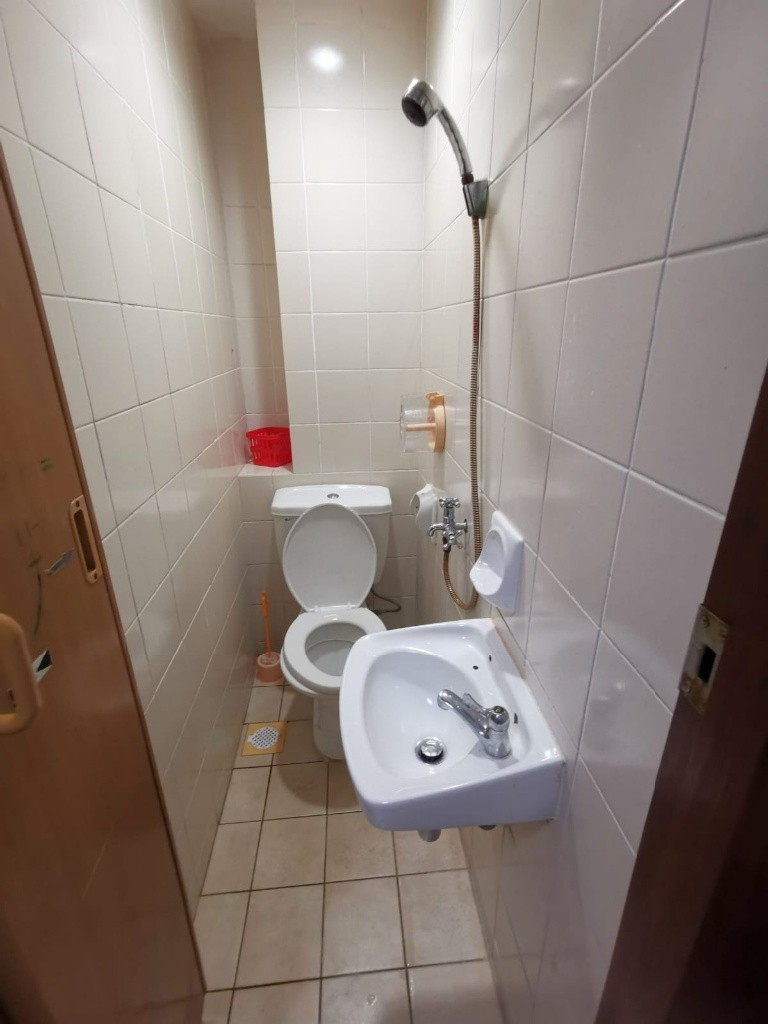 Common Room/FOR 1 PERSON STAY ONLY/Wifi/No owner staying/No Agent Fee/Cooking allowed/Near Boon Lay MRT, Lakeside MRT /Available 15th November - Jurong West 裕廊西 - 分租房間 - Homates 新加坡
