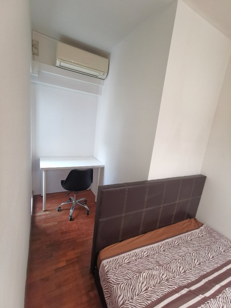 Immediate Available - Common Room/FOR 1 PERSON STAY ONLY/2 Shared Bathroom/Include Utilities/Wifi/Aircon/No Agent Fee/Light Cooking Allowed/Washing Machine - Marymount - Flat - Homates Singapore