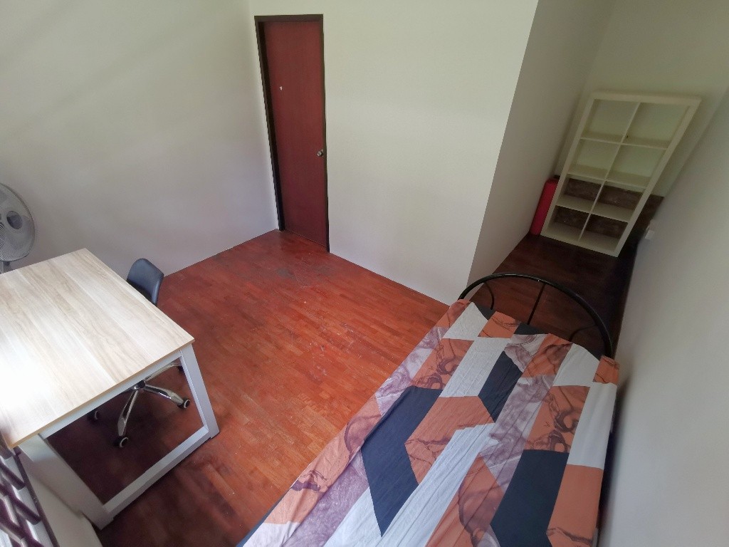 Immediate Available - Common Room/FOR 1 PERSON STAY ONLY/2 Shared Bathroom/Include Utilities/Wifi/Aircon/No Agent Fee/Light Cooking Allowed/Washing Machine - Braddell 布萊徳 - 分租房間 - Homates 新加坡
