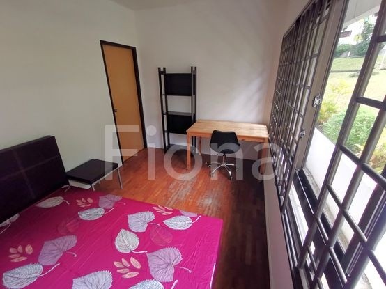 Immediate Available - Common Room/FOR 1 PERSON STAY ONLY/2 Shared Bathroom/Include Utilities/Wifi/Aircon/No Agent Fee/Light Cooking Allowed/Washing Machine - Braddell 布萊徳 - 分租房間 - Homates 新加坡