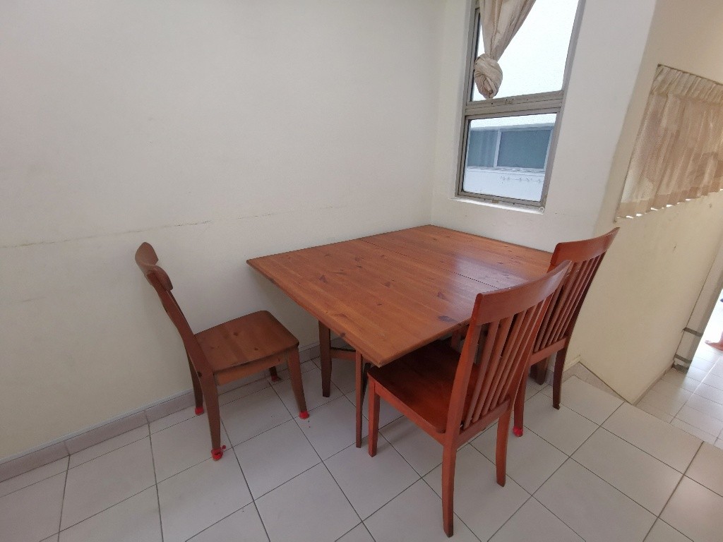 Available 12 Nov - Common Room/Strictly Single Occupancy/Wifi/Aircon/no Owner Staying/No Agent Fee/Cooking allowed/Near Lorong Chuan MRT MRT/Serangoon MRT  - Punggol - Bedroom - Homates Singapore