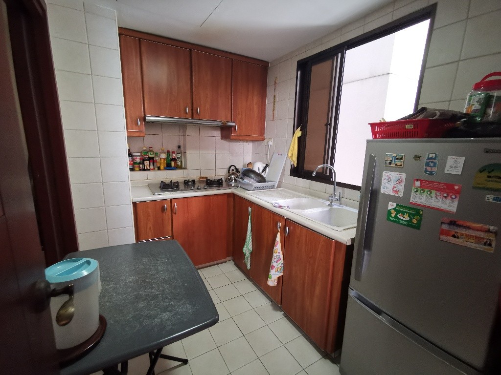  Available Immediate/Common Room/ Strictly Single Occupancy/no Owner Staying/No Agent Fee/Cooking allowed / Chinese garden MRT /Boon Lay / Jurong  - Boon Lay 文礼 - 分租房间 - Homates 新加坡