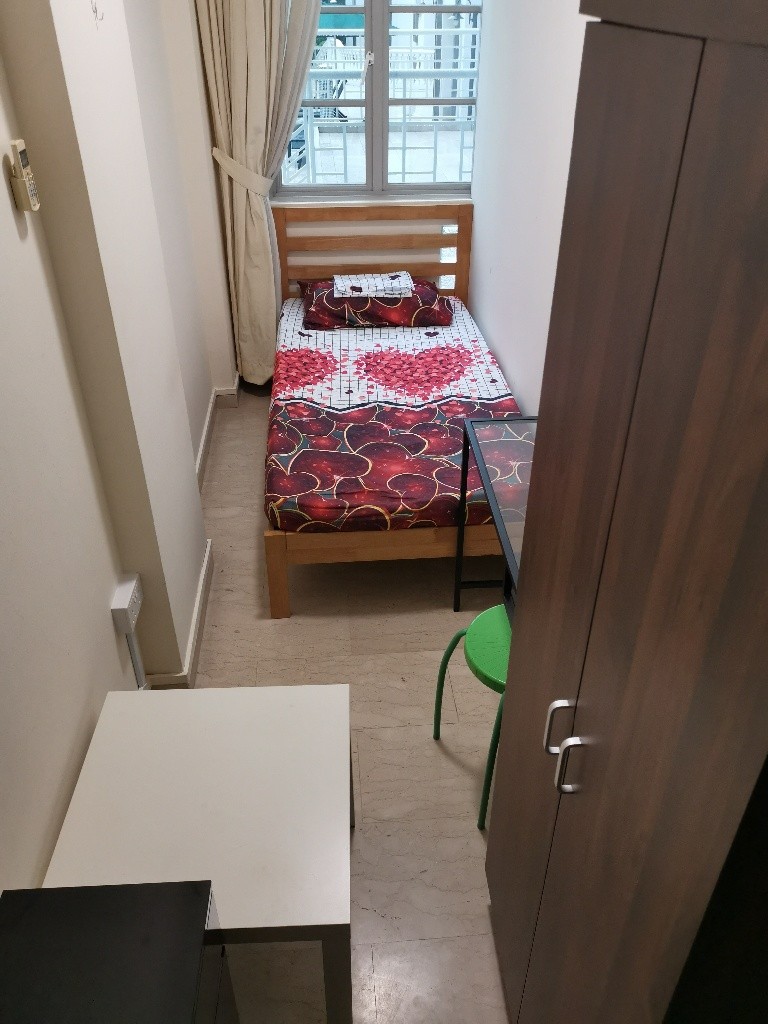 Available immedia﻿te - Common Room/Strictly Single Occupancy/no Owner Staying/No Agent Fee/Cooking allowed/Near Newton MRT/Near Orchard MRT/Stevens MRT - Bukit Timah - Bedroom - Homates Singapore