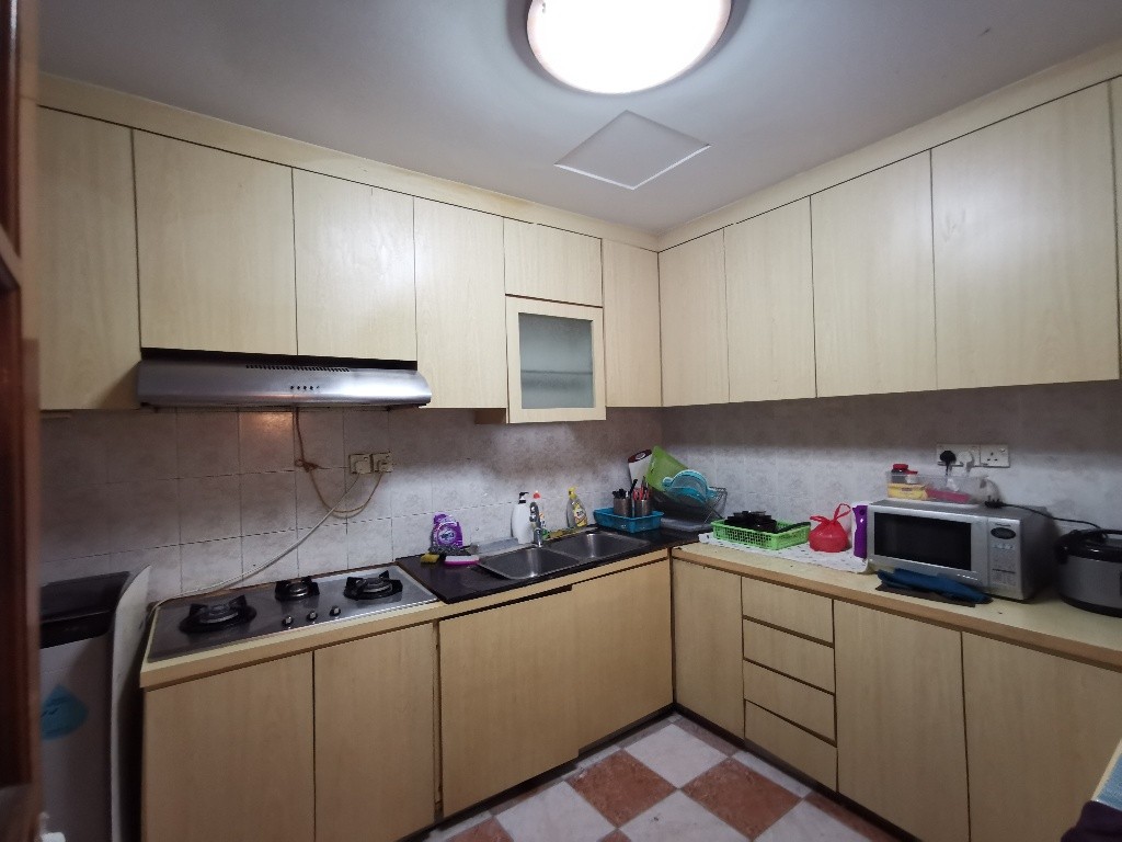 Common Room/Only 1 person stay/No Owner Staying//WIFI/Aircon/Light Cooking allowed/Near Balestier  / Toa Payoh and Novena MRT/Available 2 Jun           - Novena - Bedroom - Homates Singapore