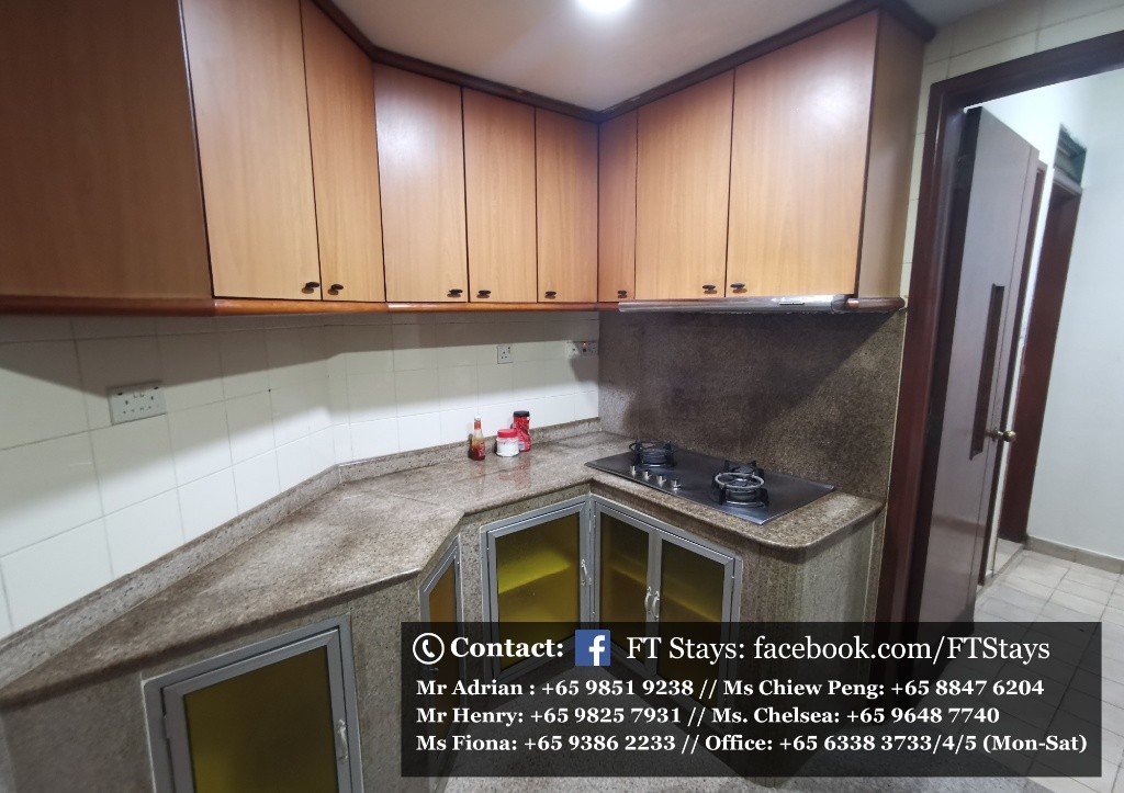 Amenities: wifi, bed, washing machine, ceiling fan and aircon, closet, shared toilet, light cooking allowed, fridge, non smoking, visitors allowed, no owner staying, no pet, no agent fee. - Boon Lay - - Homates Singapore