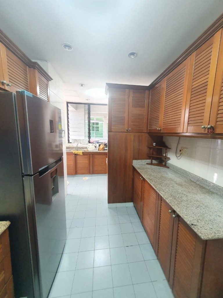 Common Room/ /Wifi/No owner staying/No Agent Fee / Cooking allowed/Novena/ Boon Keng / Farrer Park / Available  4 Oct - Toa Payoh - Bedroom - Homates Singapore