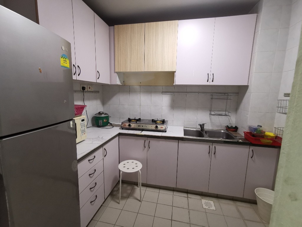 Available Immediate-Common Room / 1 or 2 person stayy/no Owner Staying/No Agent Fee/Cooking allowed/ Shared Bathroom/Novena MRT / Boon Keng MRT / Toa Payoh MRT / Farrer Park  - Boon Keng - Bedroom - Homates Singapore