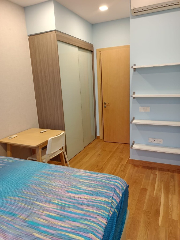  Queen size storage bed and mattress/Aircon,/Prefer female - Ang Mo Kio 宏茂橋 - 分租房間 - Homates 新加坡