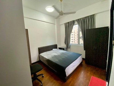 Immediate Available - Master Room/1 or 2 person stay/no Owner Staying/No Agent Fee/Cooking allowed/ Kallang MRT / Stadium MRT / Mountbatten MRT  -  69 Loroang 6 Geylang Canberlin Lodge, Singapore 399221