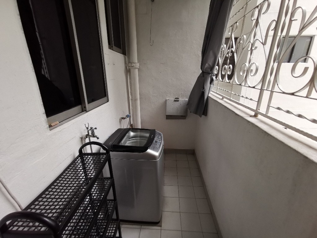 Tanglin / River Valley / Orchard - Kum Hing Court - Balcony Queen Room- Available Now, Property, Rentals, Room Rentals - Tanglin 东陵 - 分租房间 - Homates 新加坡