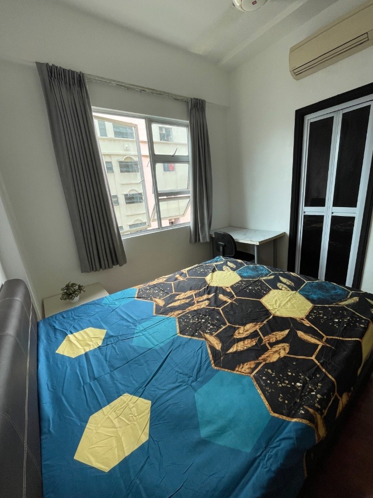 Kallang MRT / Stadium MRT / Mountbatten MRT / Master with Private Bathroom/ Available 21 Dec/ No Agent Fee - Kallang 加冷 - 分租房间 - Homates 新加坡