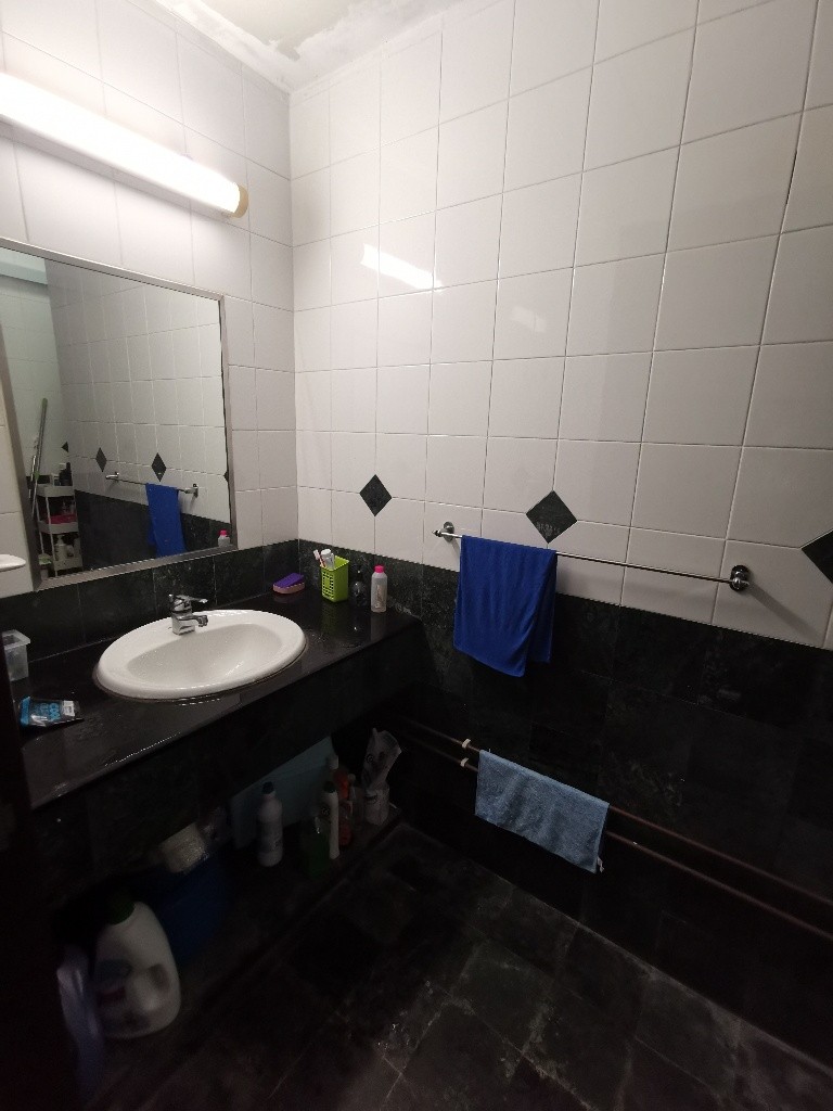 Normal room/Long term rental/For 1person stay only/no Owner Stay on/No Agent Fee/Cooking allowed/ Near Somerset MRT / Orchard MRT / Fort Canning MRT/ ImmediateAvailable  - River Valley - Bedroom - Homates Singapore