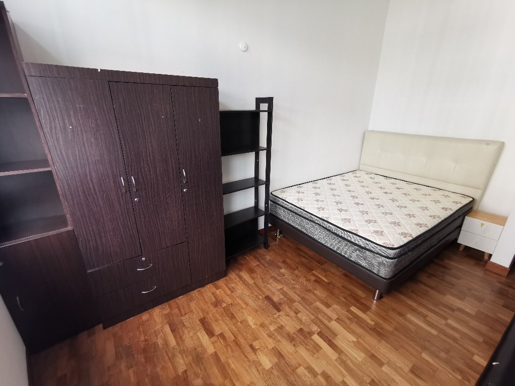 Normal room/Long term rental/For 1person stay only/no Owner Stay on/No Agent Fee/Cooking allowed/ Near Somerset MRT / Orchard MRT / Fort Canning MRT/ ImmediateAvailable  - River Valley - Bedroom - Homates Singapore