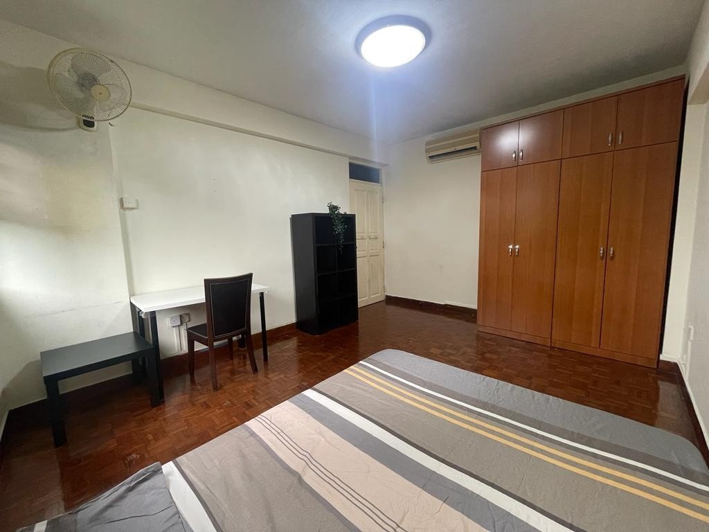 Siglap MRT / Bedok MRT/Kembangan MRT/Tanah Merah MRT/Common Room/Near Changi Airport/1-2 person stay /Wifi/Aircon/Include Utilities/no Owner Staying/No Agent Fee/Cooking  Allowed/Available 18 Apr  - B - Homates Singapore