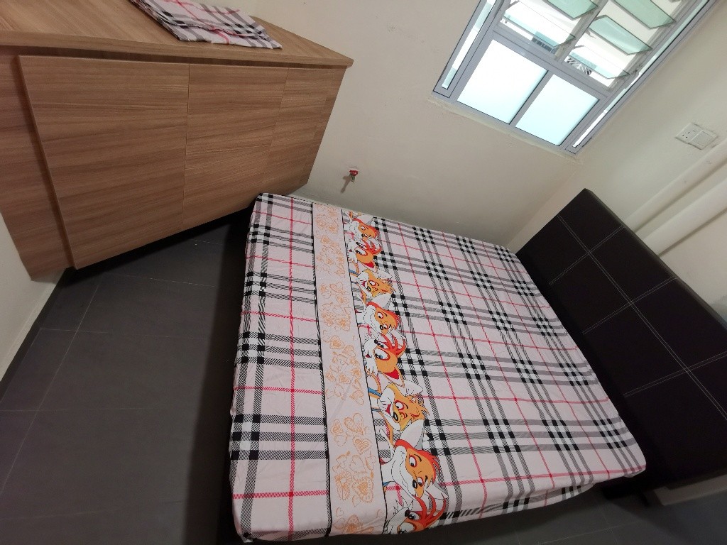 BLK 124 IVORY HEIGHTS RM6 - Boon Lay - Bedroom - Homates Singapore