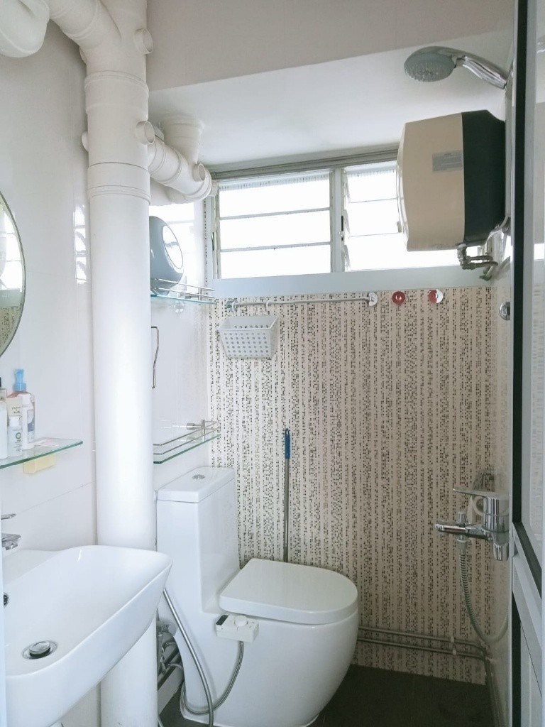Room for rent - Ang Mo Kio (ladies only) - Ang Mo Kio 宏茂橋 - 分租房間 - Homates 新加坡