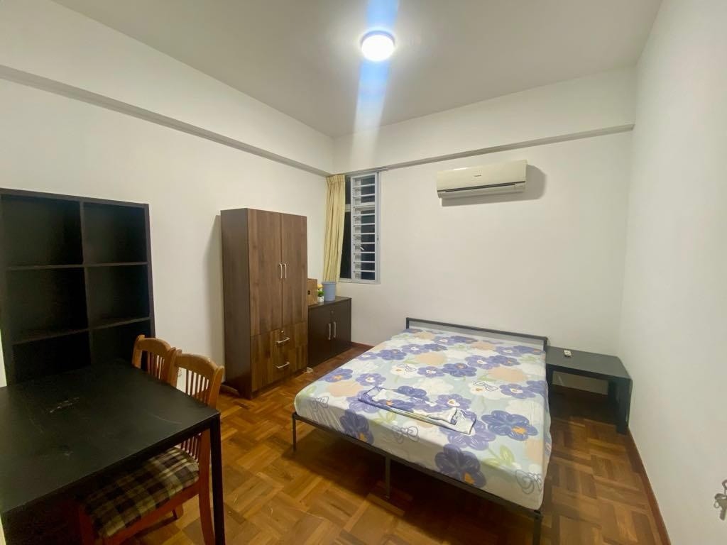 SUMMER GREEN 2 Toa Payoh/ Boon Keng / Novena MRT/ Available Immediate/ Min 3 - 12 Month Rental / Include utilities / No owner stay - Novena - Bedroom - Homates Singapore