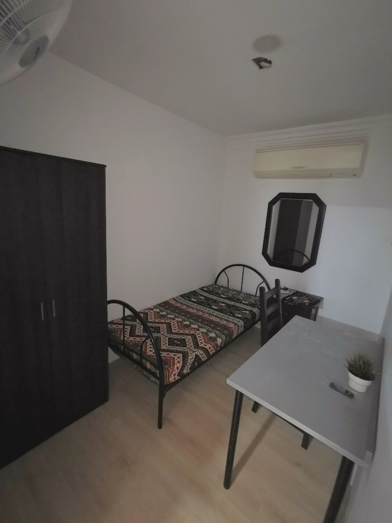 ROXY SQUARE 5 Common Room/Strictly Single Occupancy/no Owner Staying/No Agent Fee/Cooking allowed/Near Eunos MRT/Near Dakota MRT/Paya Lebar MRT/ AVAILABE 5 Aug - Marine Parade - Bedroom - Homates Singapore