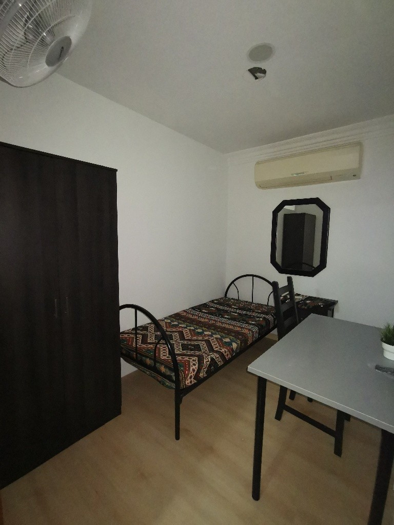 ROXY SQUARE 5 Common Room/Strictly Single Occupancy/no Owner Staying/No Agent Fee/Cooking allowed/Near Eunos MRT/Near Dakota MRT/Paya Lebar MRT/ AVAILABE 5 Aug - Marine Parade - Bedroom - Homates Singapore