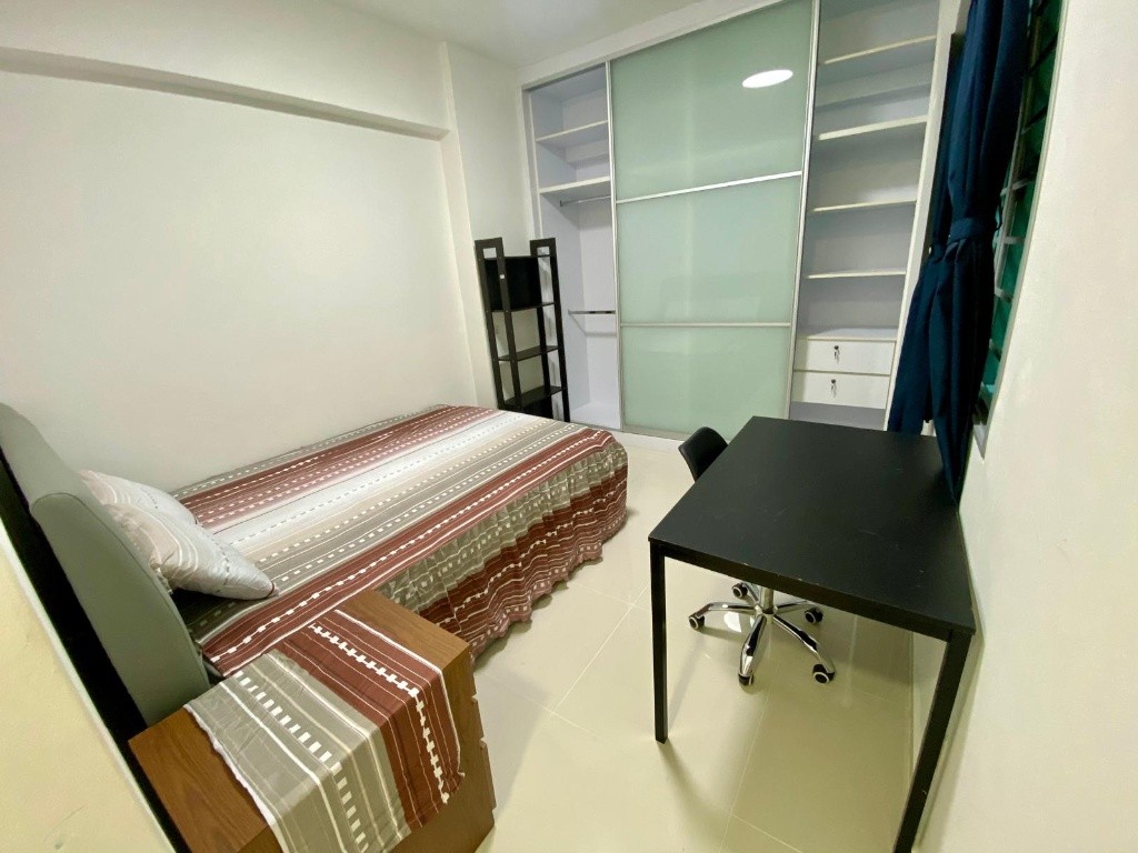 VICTORY HEIGHTS near TOA PAYOH / NOVENA / BOON KENG MRT / Available 14  Aug / Min 3 - 12 Month Rental / For 1-2 pax stay / Include utilities / No owner stay - Novena - Bedroom - Homates Singapore