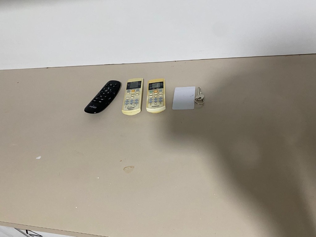Room For Rent - Bukit Batok, Blk 1P Pine Grove - Bukit Timah 武吉知馬 - 分租房間 - Homates 新加坡