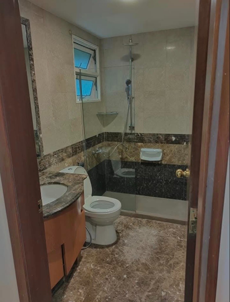 Huge Master Room in Condo in Central Location avail now - Toa Payoh - Studio - Homates Singapore