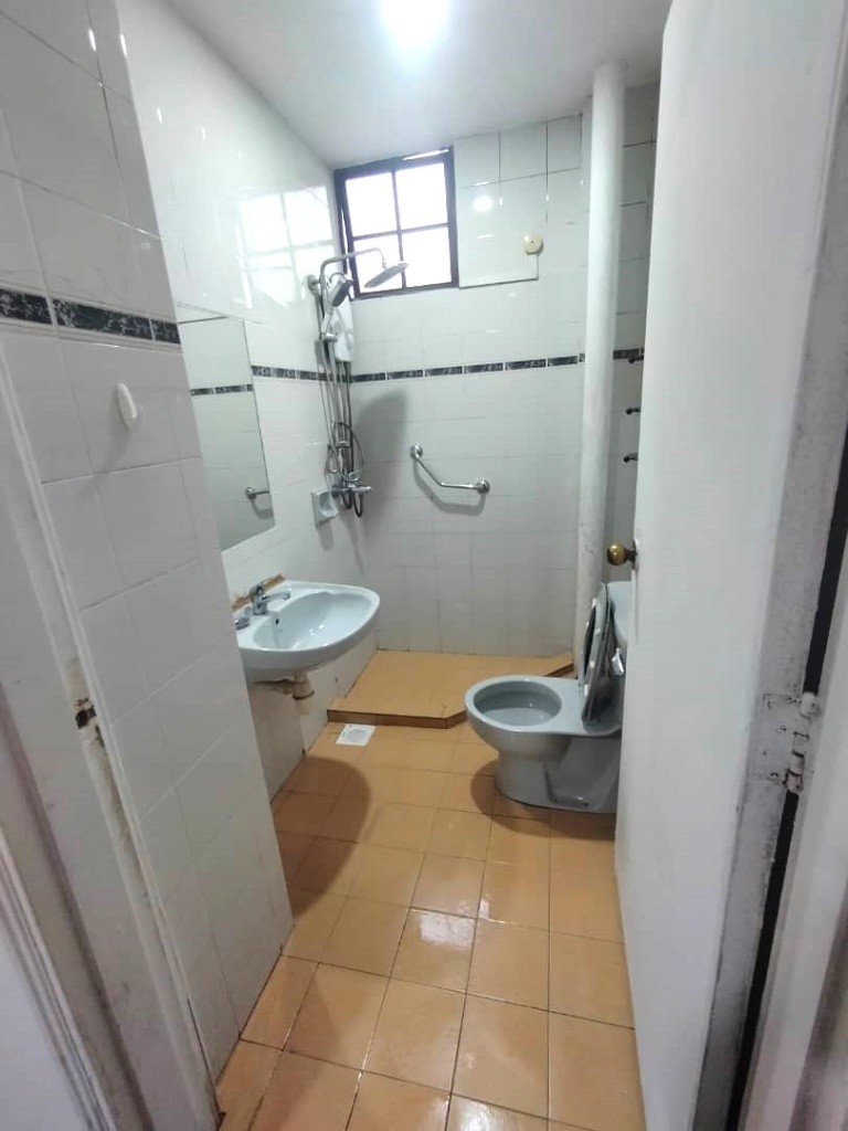 Room for Rent / Paya Lebar – Aljunied – Dakota MRT / Master Room / Available Immediate/ Moro Mansion - Paya Lebar 巴耶利嗒 - 整個住家 - Homates 新加坡