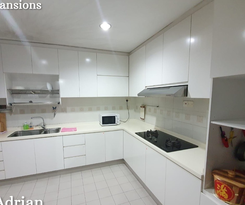 Room for rent / Ritz Mansion/ TOA PAYOH, NOVENA BOON KENG, THOMSON MRT / Common room / Available 13 Dec - Toa Payoh 大巴窯 - 整個住家 - Homates 新加坡