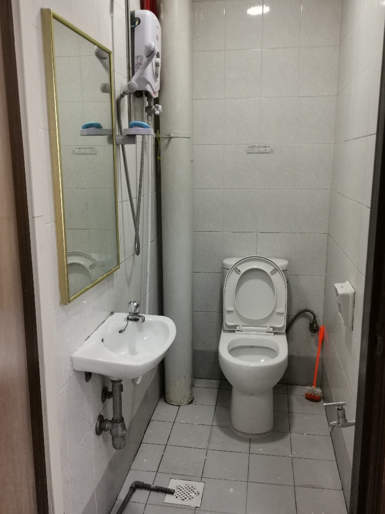 Room for rent / Ritz Mansion/ TOA PAYOH, NOVENA BOON KENG, THOMSON MRT / Common room / Available 13 Dec - Toa Payoh 大巴窯 - 整個住家 - Homates 新加坡