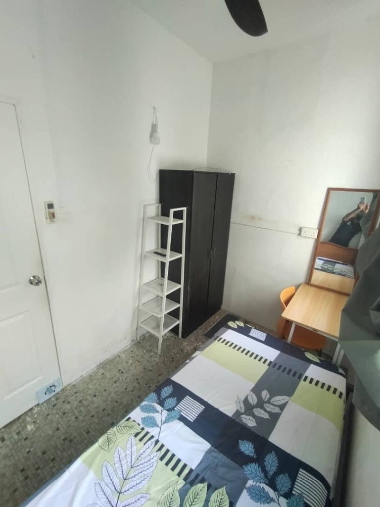 Room for rent/ Near Tiong Bahru, Havelock, Queenstown MRT/ 1 pax stay / Available Immediately - Bukit Merah - Flat - Homates Singapore