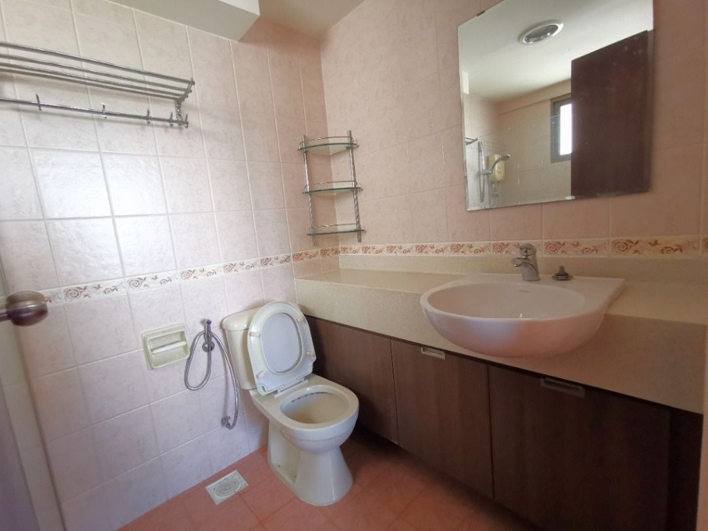 Room for rent / Braddell, Marymount, Caldecott MRT / Common room / 1-2pax stay / Available﻿ 16 Feb - Toa Payoh - Bedroom - Homates Singapore