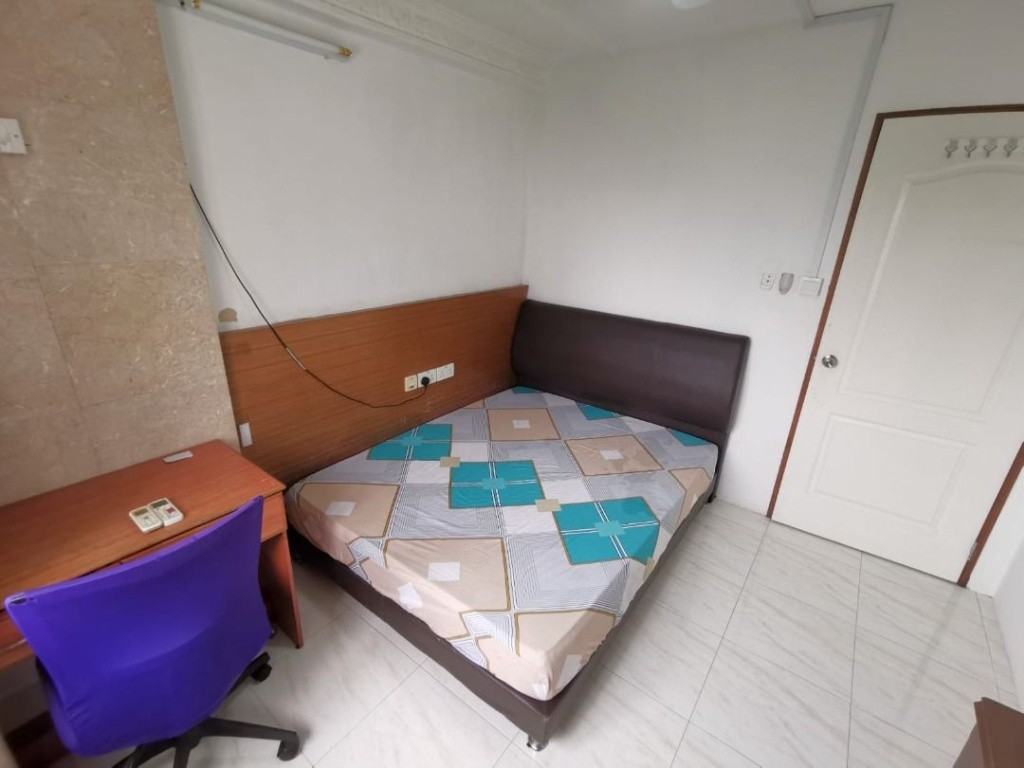 ROOM FOR RENT AT 10E BRADDELL VIEW #13-19/ COMMON ROOM/ 1PAX STAY/ Available﻿ Immediately - Toa Payoh - Flat - Homates Singapore