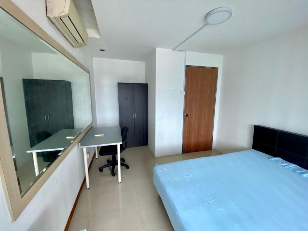 ROOM FOR RENT/BRADDELL VIEW #13-19/ COMMON ROOM/ 1 PAX STAY/ Available﻿ Feb 2 - Toa Payoh - Bedroom - Homates Singapore