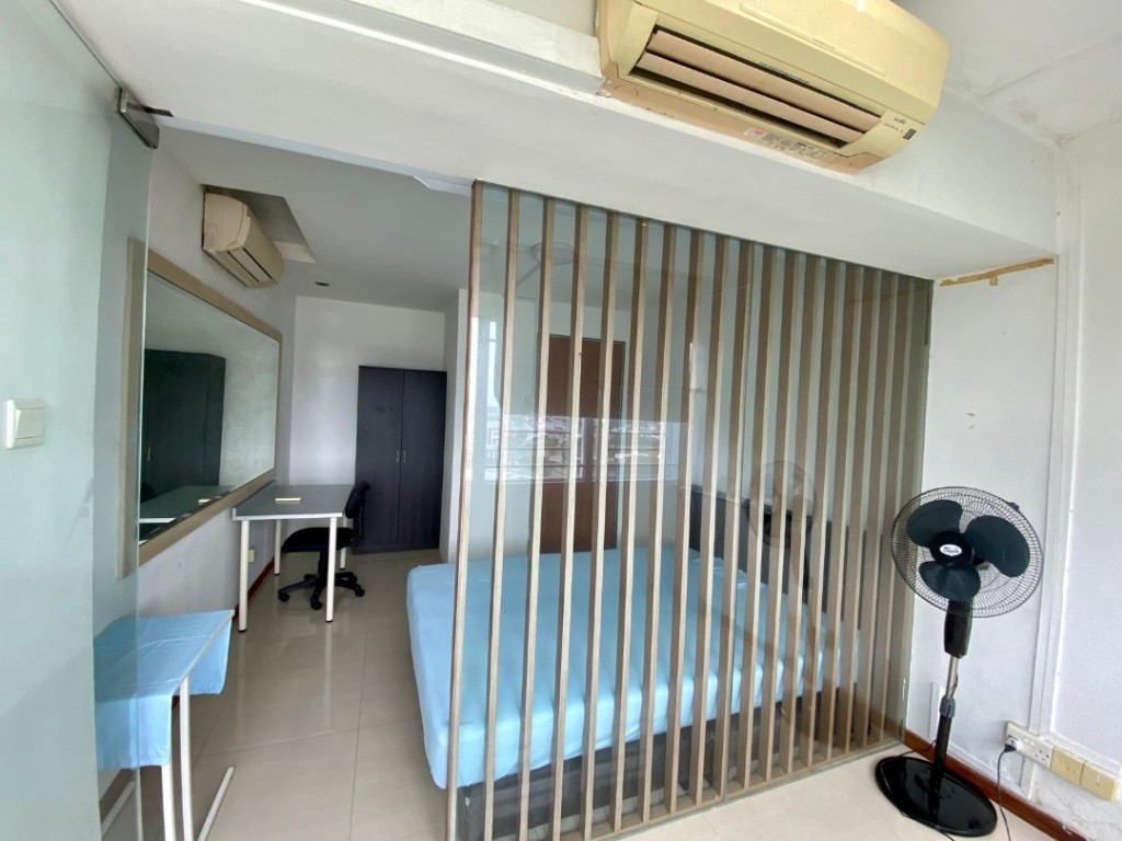 ROOM FOR RENT/BRADDELL VIEW #13-19/ COMMON ROOM/ 1 PAX STAY/ Available﻿ Feb 2 - Toa Payoh - Bedroom - Homates Singapore