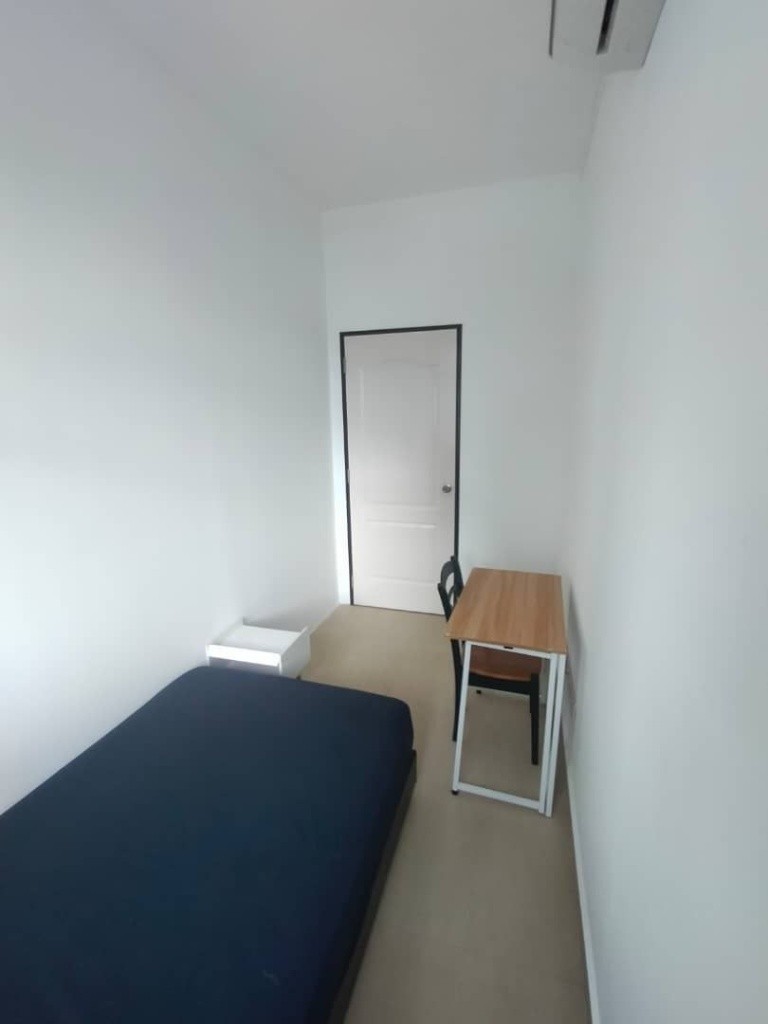 Room for rent / Toa Payoh, Boon Keng, Novena MRT / Common room / 1 pax stay / Available﻿ IMMEDIATE - Novena - Bedroom - Homates Singapore