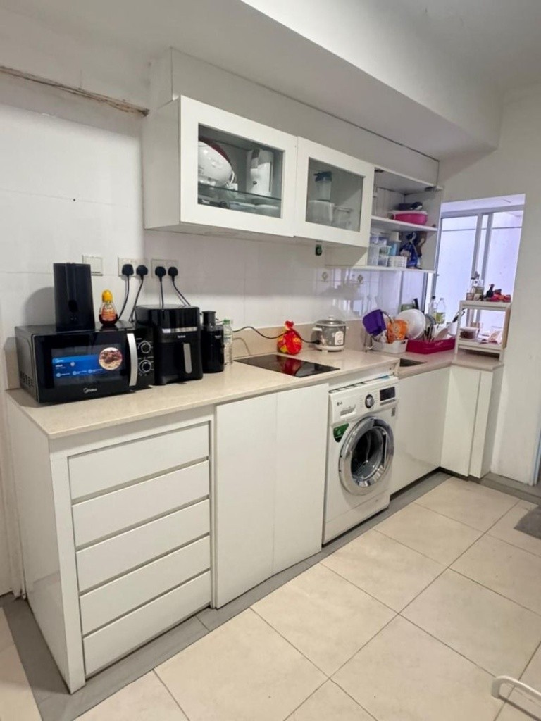 Room for rent / Near Somerset, Orchard MRT / Common room / 1 person stay / Available Feb 05 - Orchard - Bedroom - Homates Singapore