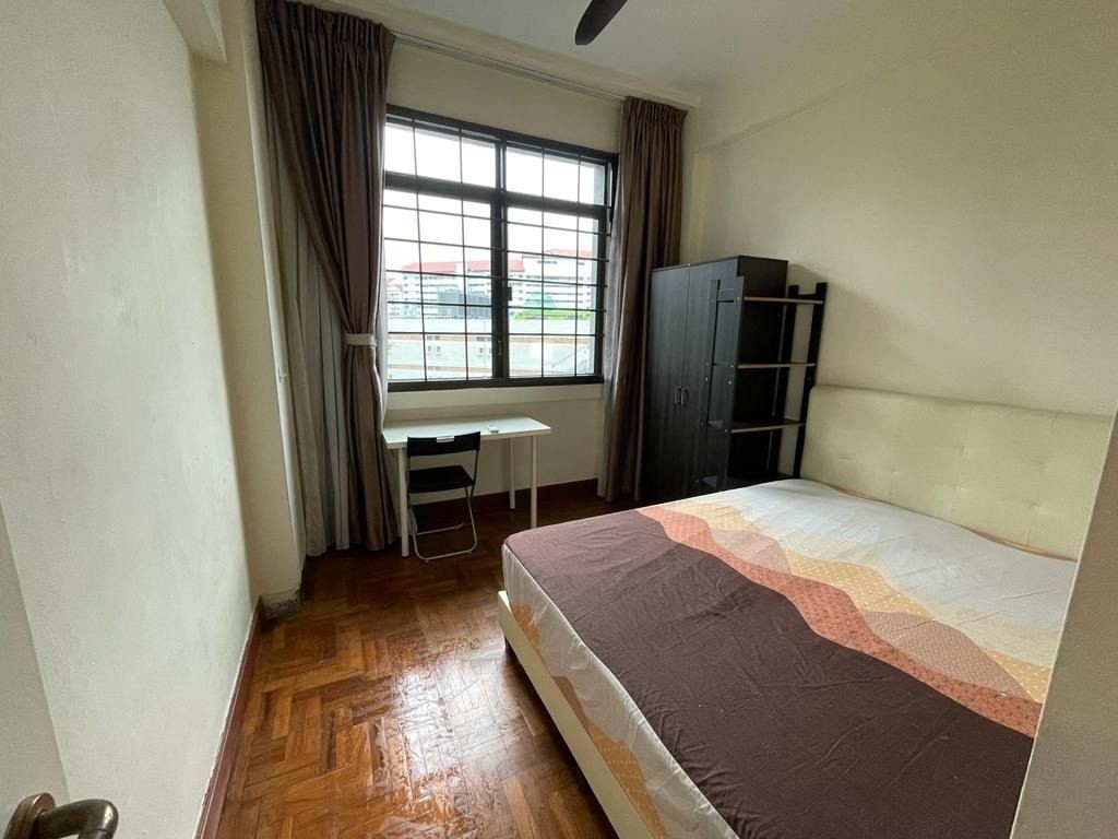 Room for rent Jurong West / Chinese Garden/Boon Lay/Common Room/Full facilities/Parc Oasis/ Available Feb 2 - Jurong East - Bedroom - Homates Singapore