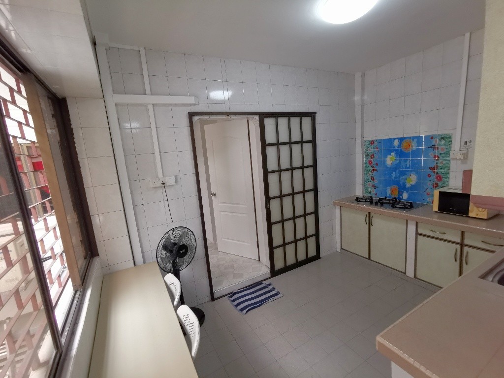 Available﻿ IMMEDIATELY - Common Room/Include Utilities/Wifi/Aircon/No Agent Fee/Light Cooking Allowed/Washing Machine - Toa Payoh 大巴窯 - 分租房間 - Homates 新加坡