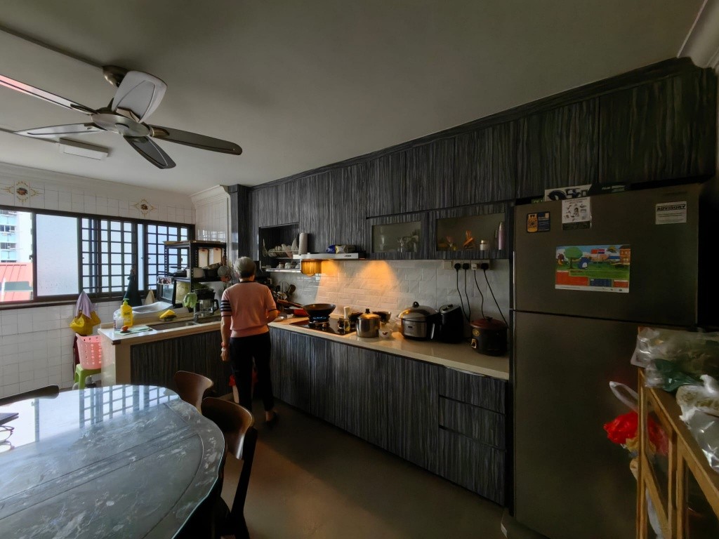 [FOR RENT] Blk 264 Jurong East St 24 - Mid Floor - Available Immediately - Jurong East 裕廊東 - 分租房間 - Homates 新加坡