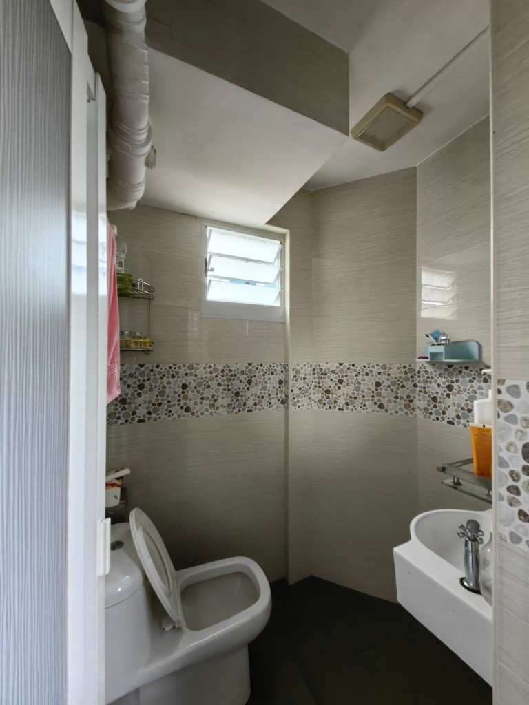 [FOR RENT] Blk 264 Jurong East St 24 - Mid Floor - Available Immediately - Jurong East 裕廊東 - 分租房間 - Homates 新加坡