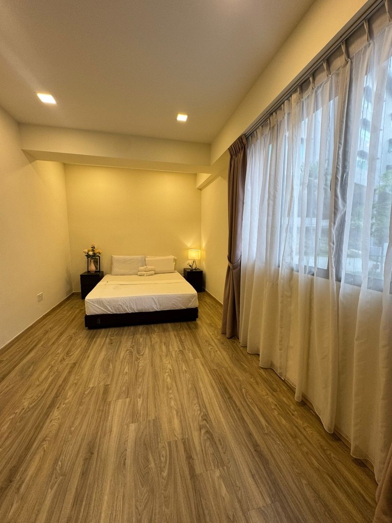 Available﻿ Immediately - Master Room/Include Utilities/W ifi/Aircon/No Agent Fee/Light Cooking Allowed/Washing Machine - Toa Payoh 大巴窯 - 分租房間 - Homates 新加坡
